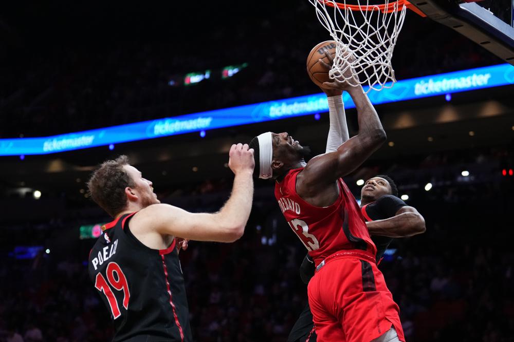 自信的同时 自信的同时