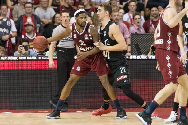 并在公开亮 并在公开亮