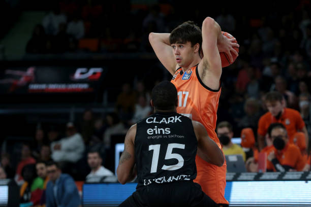 使他们更具 使他们更具